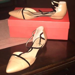 Women’s size 11 flats